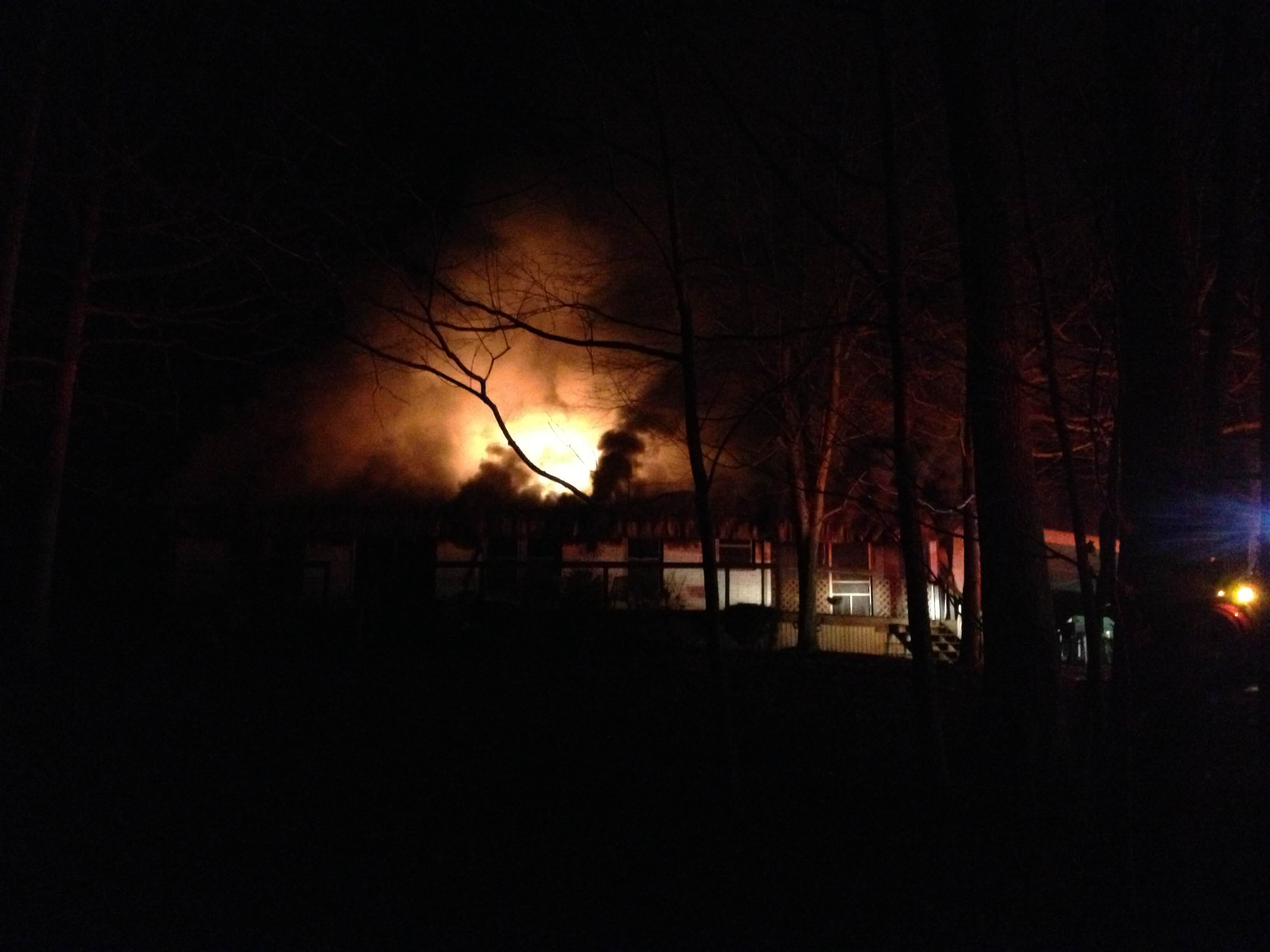 VIDEO: House Fire on Distillery Rd in Greenbrier, TN
