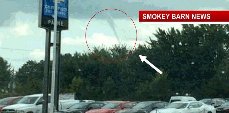 Funnel cloud in Robertson County over Springfield