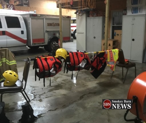 33 Citizens 4 Animals Rescued From Flooding In Robertson County ...